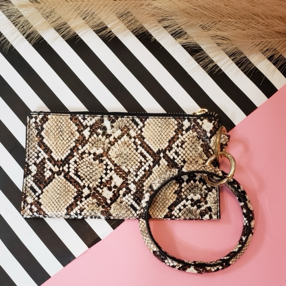 Key Chain Wristlet Clutch/Wallet (snake skin)